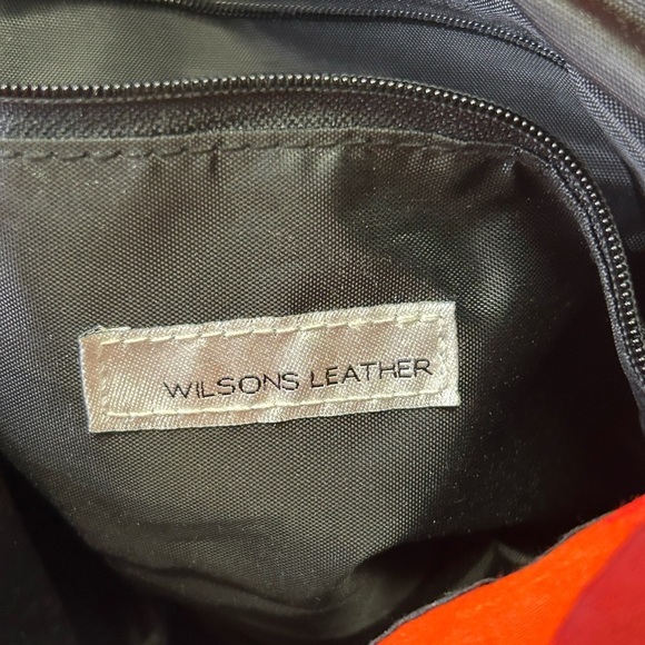 🧡”Wilson’s Leather” NWOT Floral Multicolor Shoulder Bag w/ Multiple Pockets💜 - Picture 10 of 15